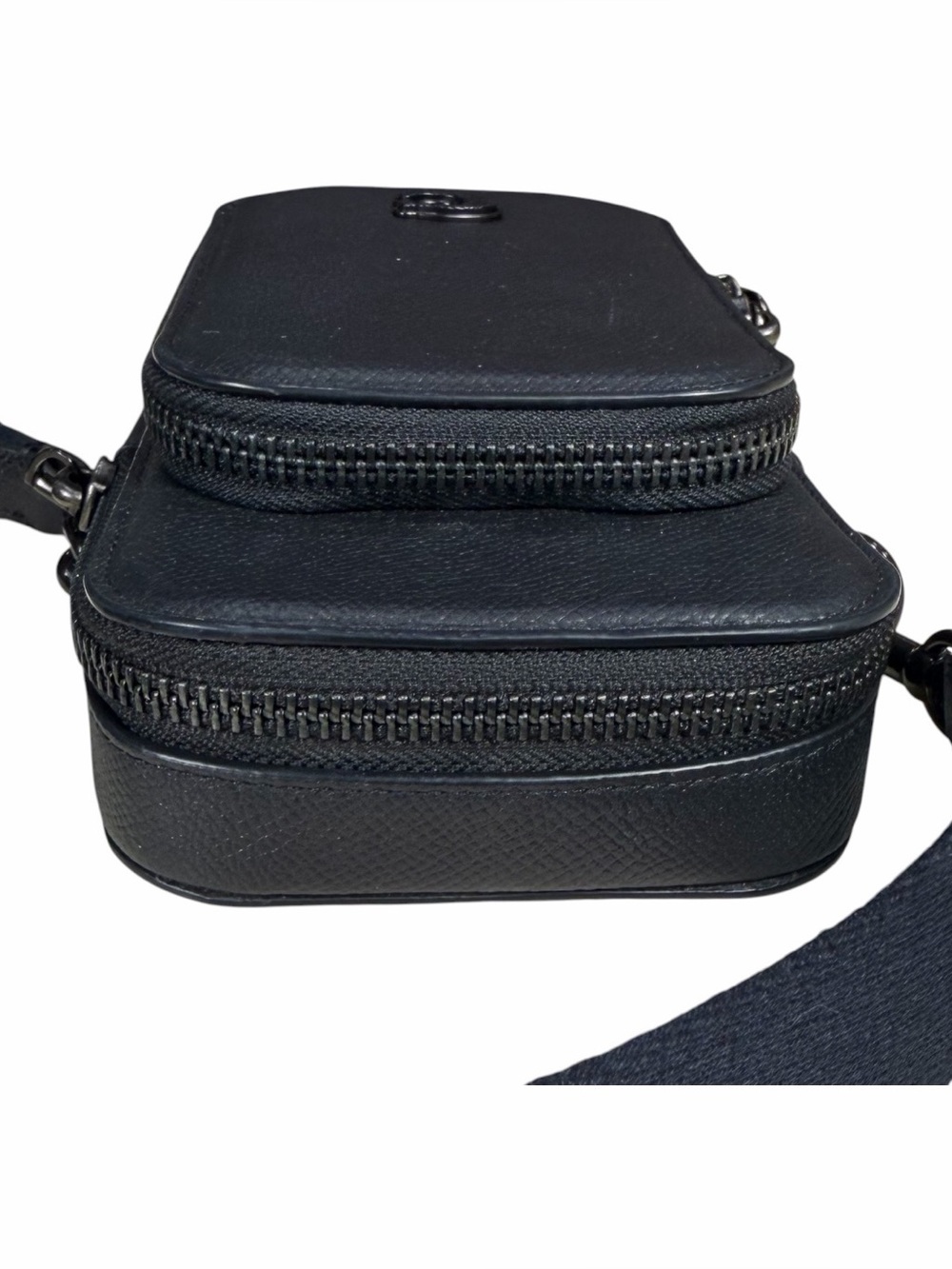 Coach Travel Phone Crossbody Pebbled Black Leather Crossbody Bag Structured - Picture 3 of 10
